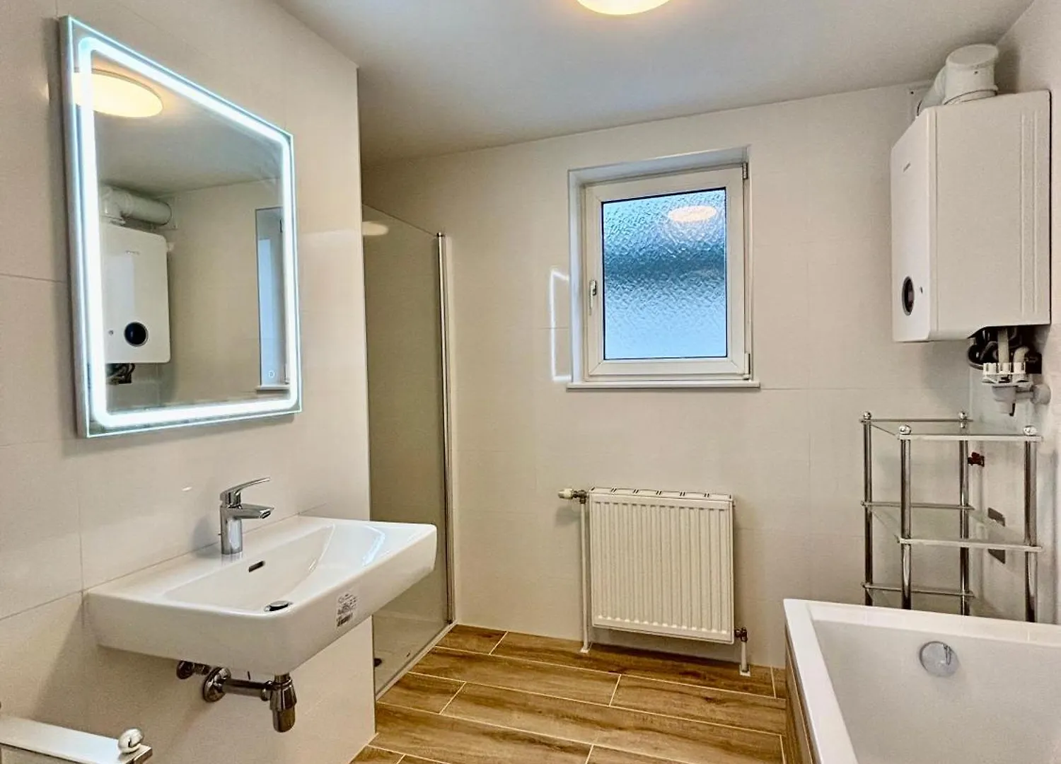 Atemberaubendes Apartment + Pool فيينا